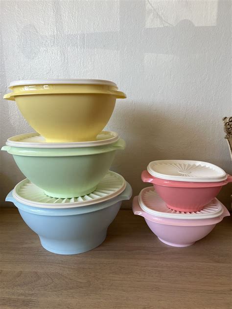 New Retro Mrs Maisel Tupperware Servalier Bowls Set Of Five Bowls