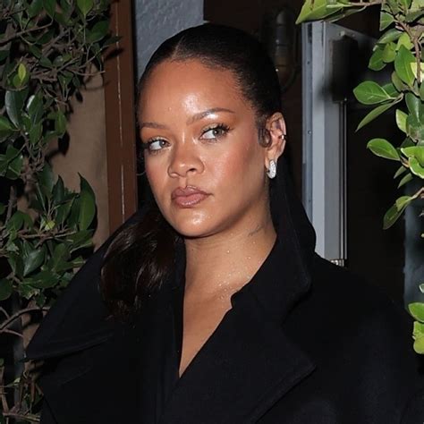 Rihanna S Spicy Savage X Fenty Lingerie Campaign Is The Ultimate