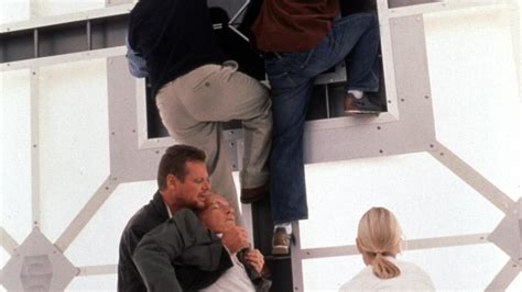 Cube 2 Hypercube 2002 Backdrops — The Movie Database Tmdb
