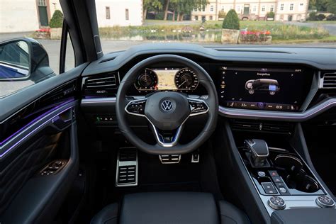 The Assisted Driving Systems In Detail Volkswagen Newsroom