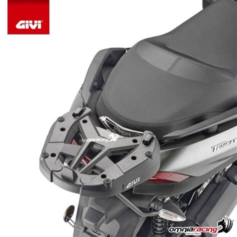 Attacco Posteriore Bauletto Givi Monokey Monolock Yamaha Xmax 125