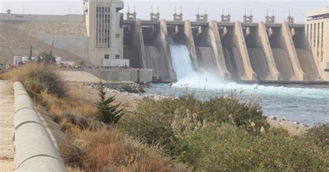 The maintenance of the Euphrates dam continues