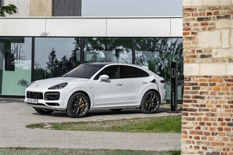 670匹！保時捷「油電凱燕」cayenne Turbo S E Hybrid亮相 Ettoday車雲 Ettoday新聞雲