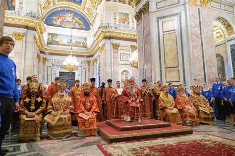 В Неделю 9-ю по Пятидесятнице, праздник происхождения (изнесения ...