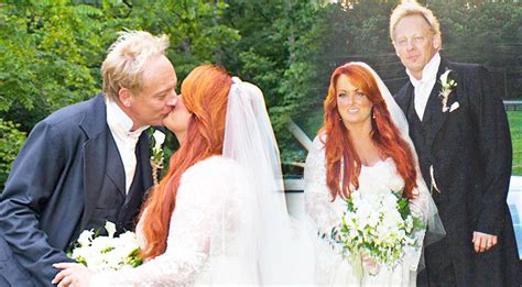 Wynonna Judd's Surprise Wedding Day Looked Absolutely Beautiful ...