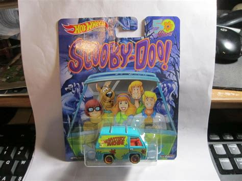Hot Wheels Scooby Doo The Mystery Machine Real Riders Car Culture Premium