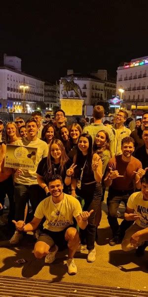 Madrid Pubcrawl Ruta De Bares Y Fiesta Por Madrid Getyourguide