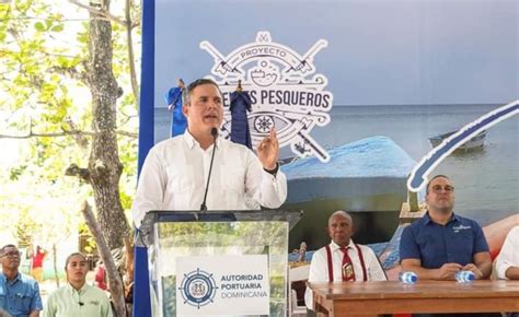 Presidente Luis Abinader Da Primer Palazo Para Construcci N De Muelle