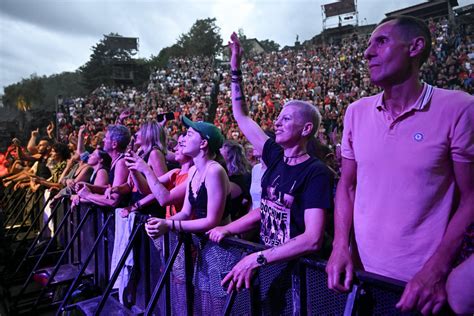 En Images Indochine Aux Nuits De Fourvière à Lyon Le Concert En