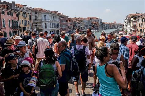 Venecia comienza a cobrar entrada a los turistas por un día