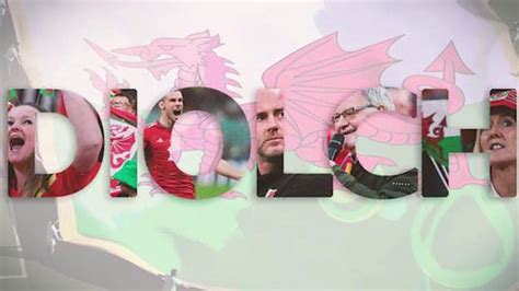 Bbc Radio Cymru Dros Frecwast O Gymru I Doha T M P L Droed Cymru