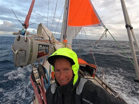 Kirsten Neuschäfer takes lead in Gruelling Golden Globe Live Sail