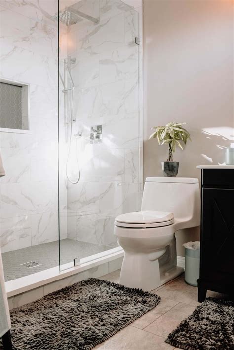 Modern Toilet Bowl Design