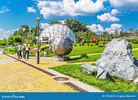 Large Novosibirsk Planetarium Parkland Planetarium Public Access