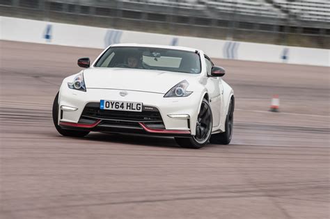 Nissan 370z Nismo Specs And Photos 2014 2015 2016 2017 2018 2019