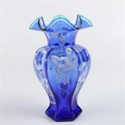 Hand-Painted Cobalt Blue Fenton Glass Vase | EBTH