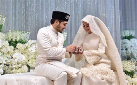 Izara Aishah Dan Adib Khalid Selamat Bernikah Iluminasi