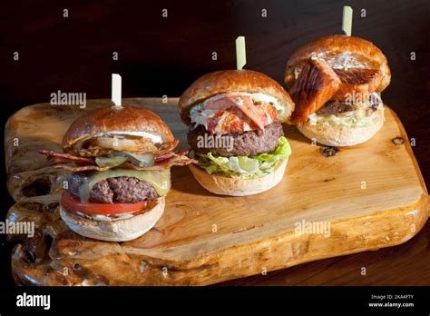 Burger On The Board Hi Res Stock Photography And Images Alamy