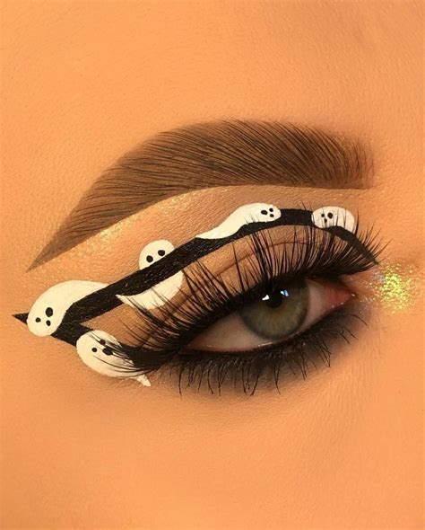 Artistic Eyeliners For Halloween Delineados De Ojos Artisticos