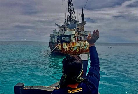 Pcg Resupply Mission In Ayungin Shoal Goes On It S Ph Territory Dfa