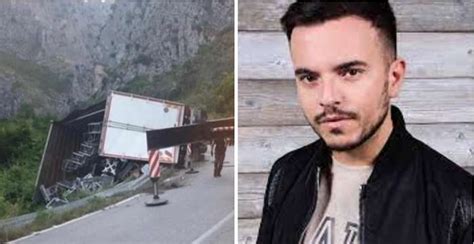 Si Ribalta Il Camion Dello Staff Di Andrea Sannino Il Messaggio Del