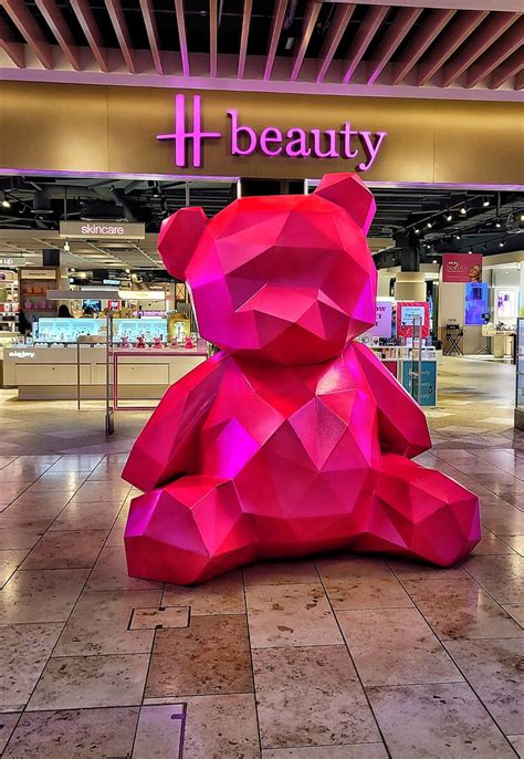 Big Pink Bear Metro Centre Steven Feather Flickr