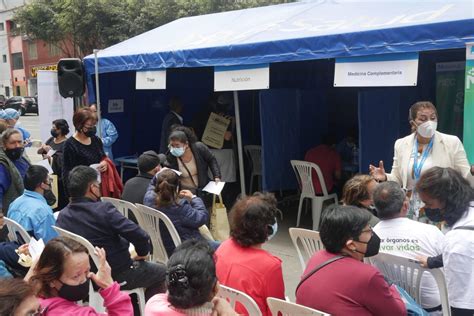 RENIEC PERÚ on Twitter En la feria de salud que organizó EsSaludPeru