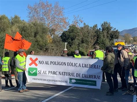 Dos Presumptes Agents De La Gu Rdia Civil Atropellen Manifestants D Una