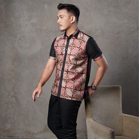 Pakaian Batik Pria Premium Lengan Pendek Modern Style Warna Hitam