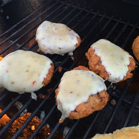 Hawaiian Chicken Burgers With Pineapple Guacamole The Sisters Kitchen