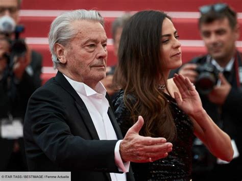 Alain Delon Souriant Ce Magnifique Clich Partag Par Sa Fille Anouchka