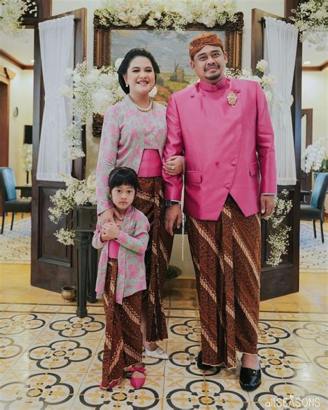 Kebaya Dan Gaun Kahiyang Ayu Di Acara Pernikahan Kaesang