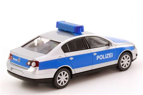 VW Passat Typ B6 Polizei Silber Met Blau Wiking 010426 In Der 1zu87