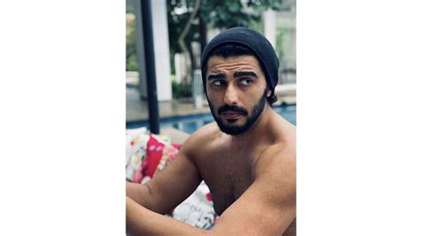 Arjun Kapoor Drops A Hot Shirtless Selfie As He Begins Shooting