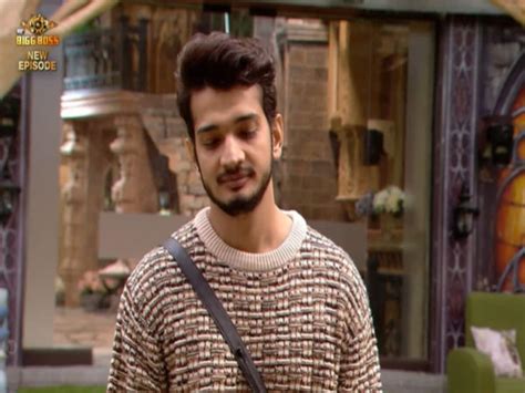 Bigg Boss Th December Episode Bigg Boss Takes A Jibe At Munawar