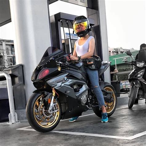 Motorcycles Bikers And More Fotos Bmw S1000rr Cafe Racer Girl