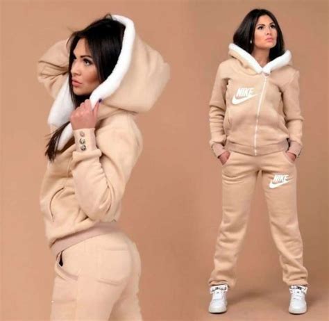 Pin By Tanishia On Style Nike Jogging Suits Nike Tracksuit Tracksuit Women