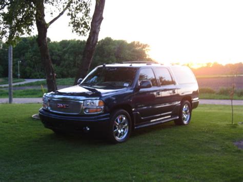 2005 Gmc Yukon Denali Xl Rare Color Low Miles