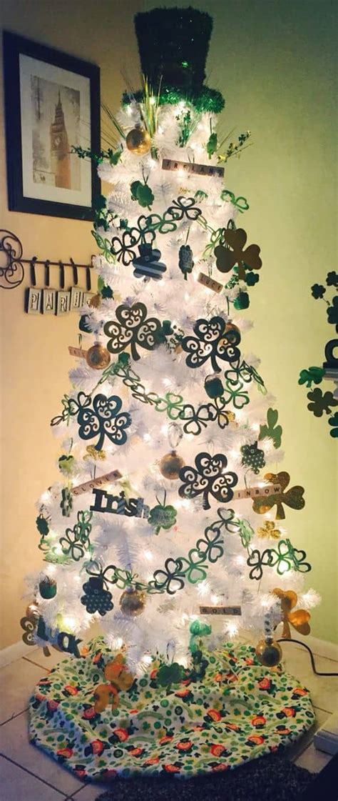 25 Simply Charming St Patricks Day Tree Ideas Holidappy