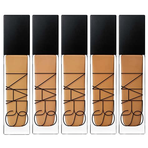 Natural Radiant Longwear Foundation - Check Reviews and Prices of ...