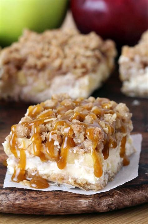 Caramel Apple Crisp Cheesecake Bars