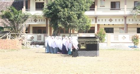 Kegiatan Manasik Haji Smk Islam Kunjang