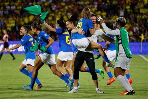 Seleção Brasileira Feminina Supera Colômbia E Conquista A Copa América