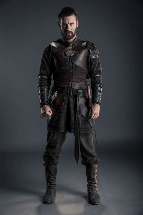 The Last Kingdom - Finan | Armatura fantasy, Uniformi militari, Personaggi
