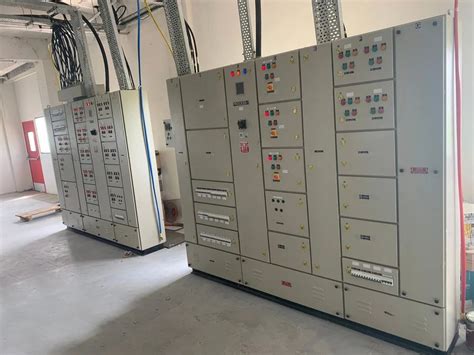 Three Phase V Mcc Electrical Control Panel At Rs In