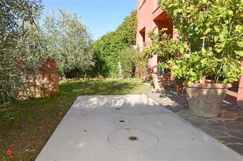 Case Con Giardino Privato In Vendita A Scandicci In Zona San Vincenzo A