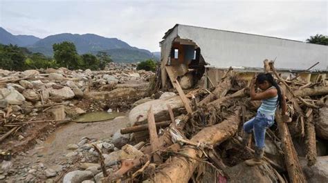 Al Menos 30 000 Evacuados Y 105 Viviendas Afectadas Por Las