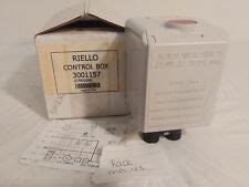 UPC 080490223004 RIELLO CONTROL BOX 3001157 C7001029 530SE