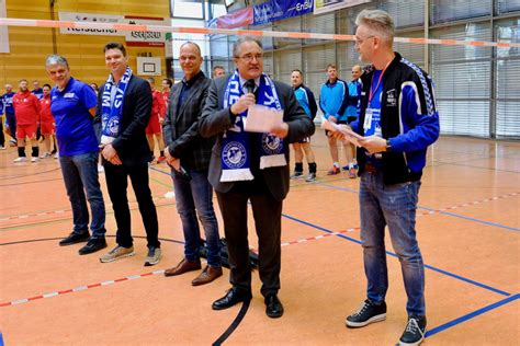 Deutsche Meisterschaft 45 Im Faustball In Erolzheim Josef Rief MdB