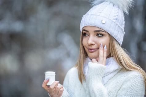 How To Take Care Of Skin In Winter Dos And Donts Best Personal Care